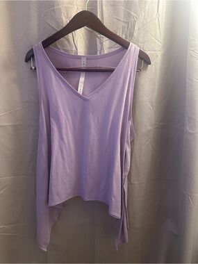 lululemon athletica Lavender Watch me flip sleeveless tank size 10